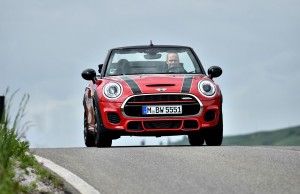 MINI Cabrio John Cooper Works, 231 cv a cielo decubierto