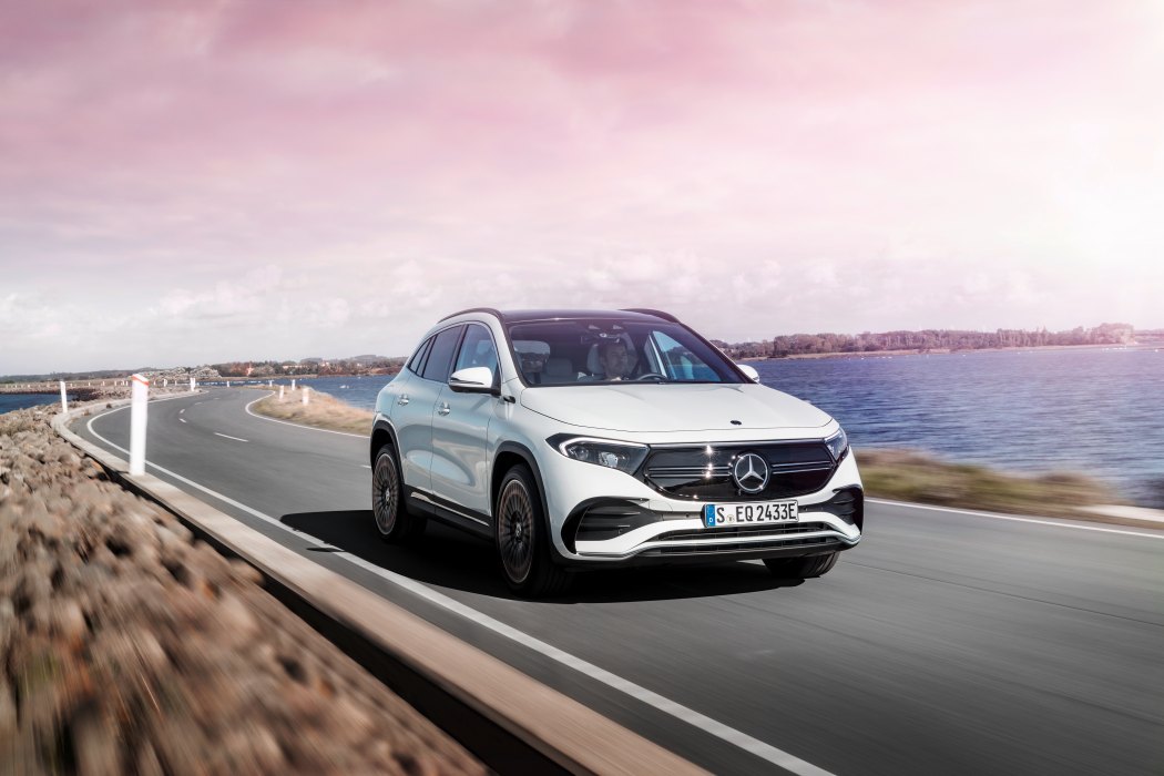 Mercedes-EQA (2)