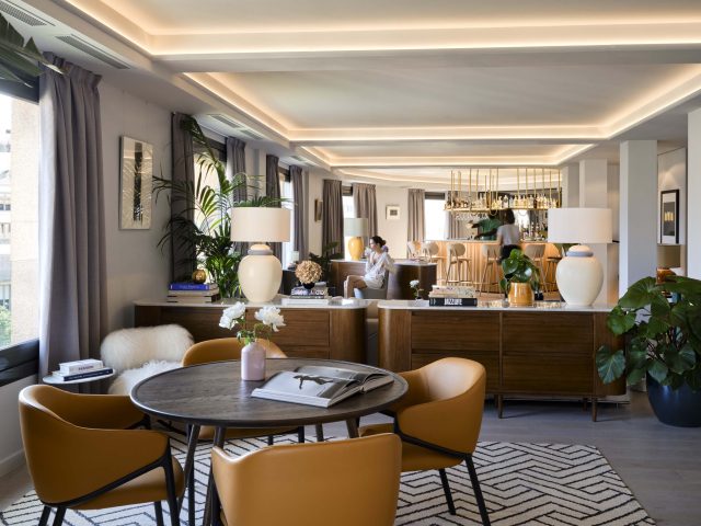 The-Sircle_Top-Select_Member-Space1989_b