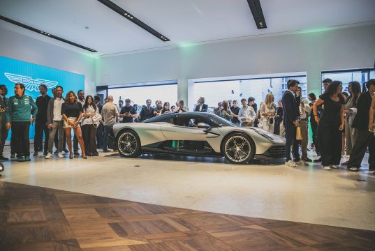 Aston Martin Barcelona inaugura su nuevo concesionario